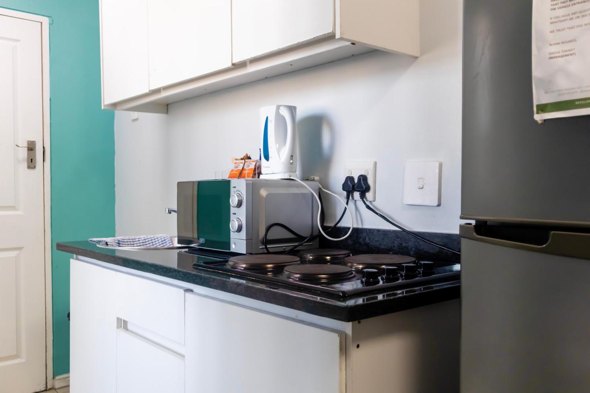 Modern Apartments At Cz Kubs East London Esterno foto